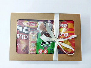 קופסת חלון עם מתוקים לפורים קופסת חלון עם מתוקים לפורים