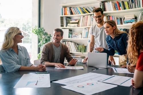 משווקים דיגיטליים במשרד פרסום